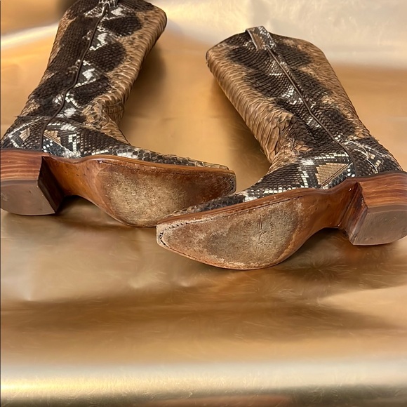 Idyllwind Brown and Tan Heeled Boots with Snakeskin Design - Picture 3 of 3